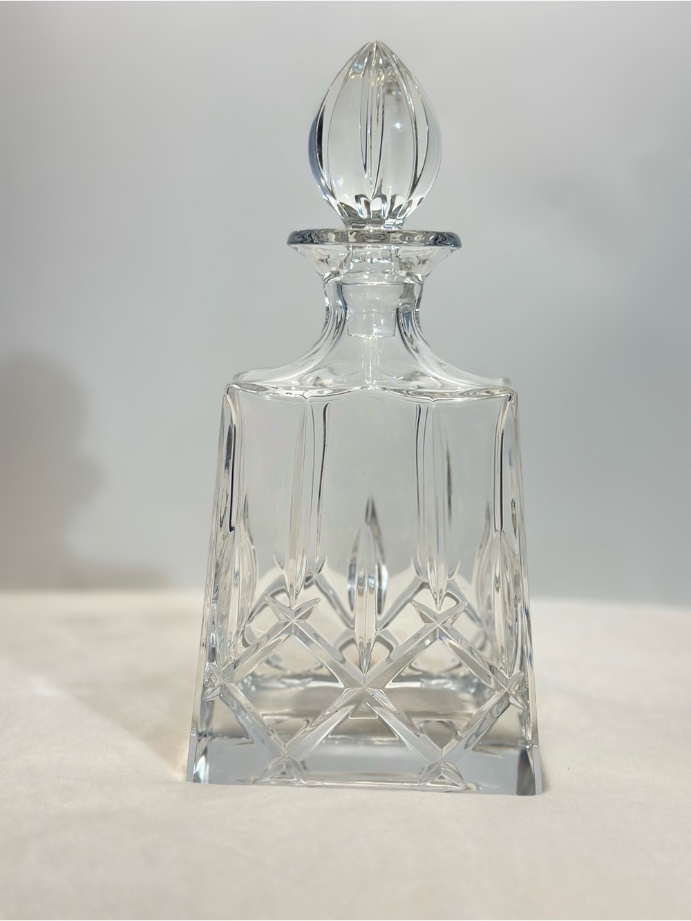 Gorham Crystal โLady Anneโ Vtg Liquor Decanter Czech Republic 11.5x5.5 Luxury